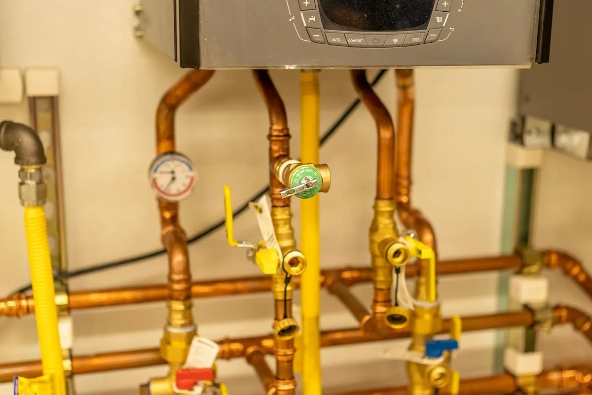 Licensed technician providing Sewer Cleanout for a homeowner in Kings Grant